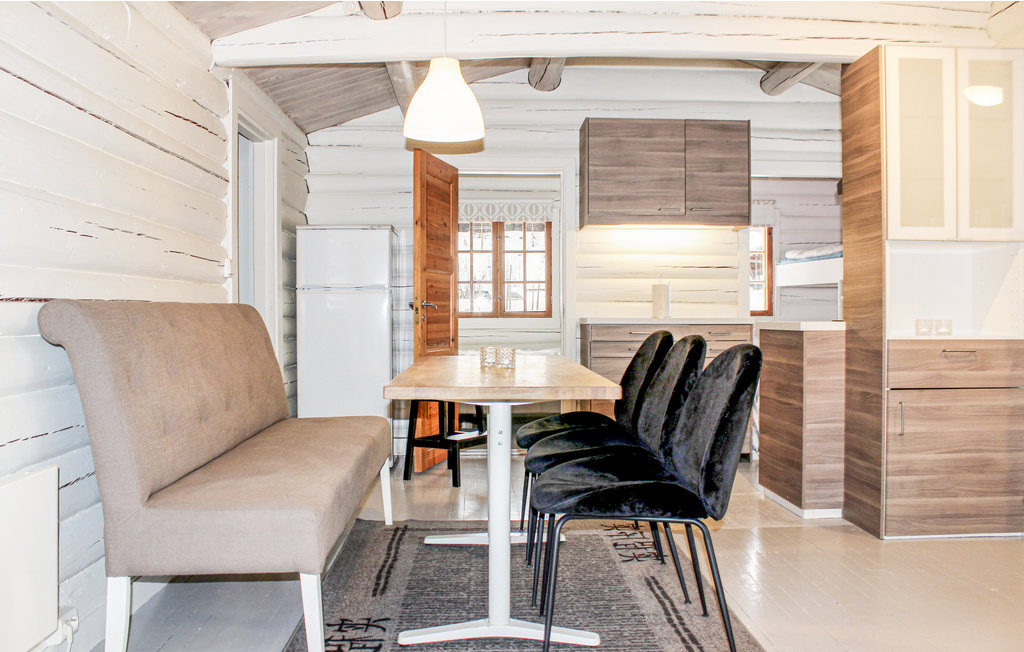 Verbringen Sie einen erholsamen Urlaub in diesem einladenden Ferienhaus in idyllischer Lage.

Willkommen im hellen und freundlichen Ambiente Ihres Urlaubdomizils, in dem Sie mit Freunden oder der Fami..