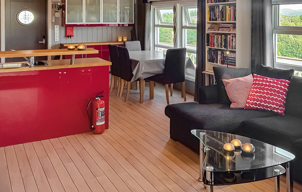 Feriehus - Svelvik , Norge - N37403 4