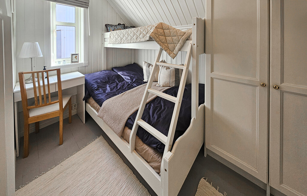 Semesterhus - Holmsbu , Norge - N37717 23