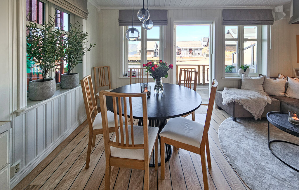 Semesterhus - Holmsbu , Norge - N37717 5