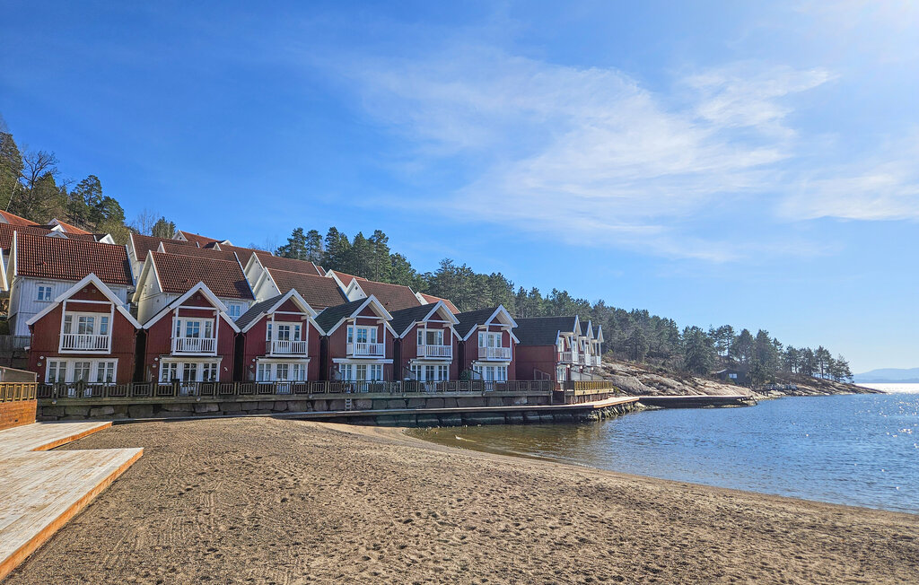 Semesterhus - Holmsbu , Norge - N37717 1