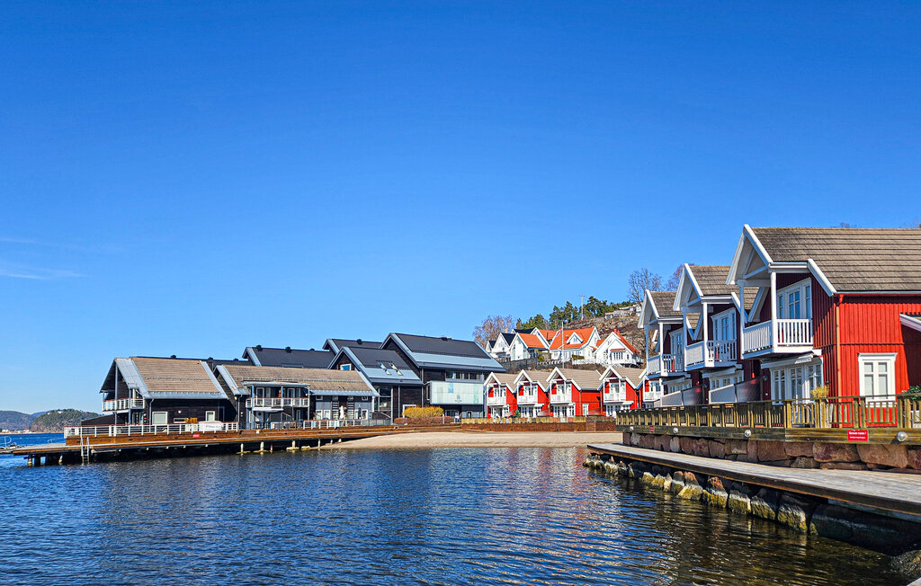 Semesterhus - Holmsbu , Norge - N37717 9