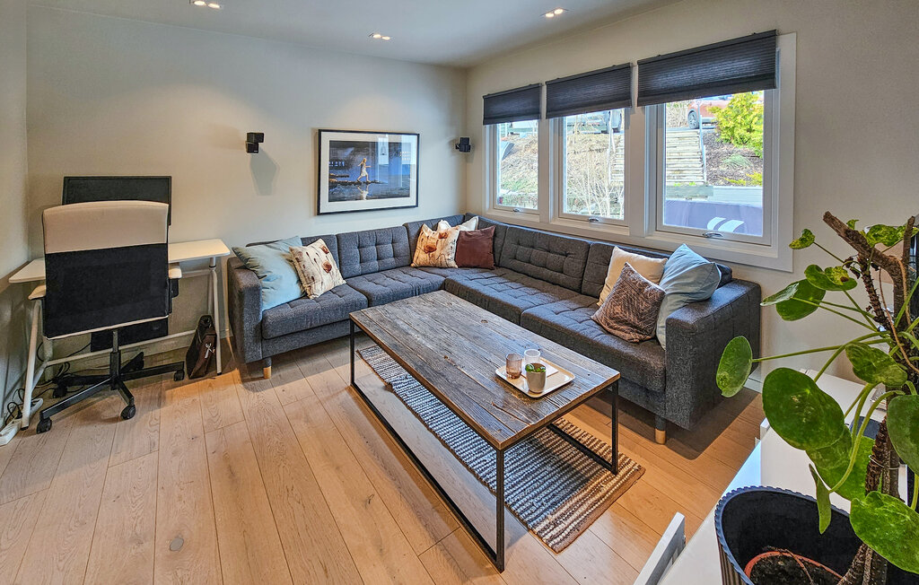 Geniet van een fantastische vakantie in dit vakantiehuis in de buurt van Oslo.

Als je geniet van de vele voordelen en attracties van de Noorse hoofdstad Oslo, maar iets verder weg wilt verblijven, da..