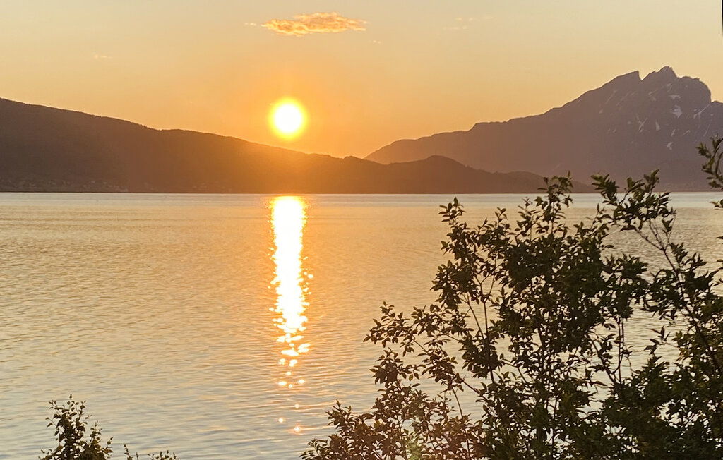 Semesterhus - Grovfjord/Sør Troms , Norge - N39300 11