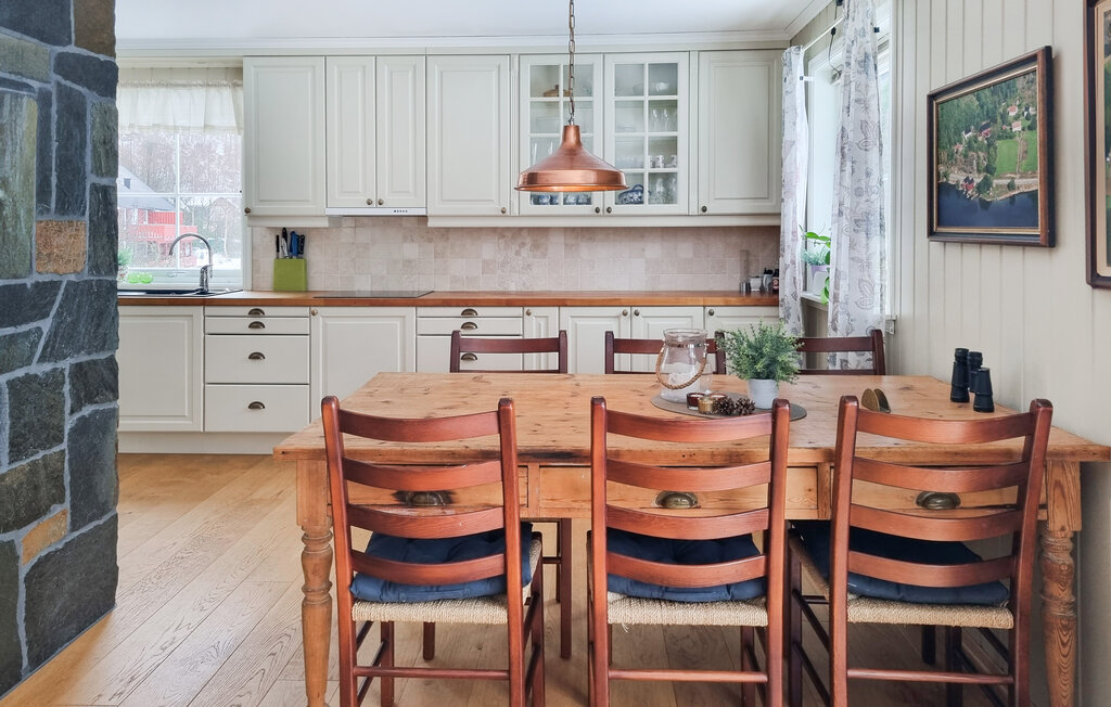 Feriehus - Lyngdal , Norge - NVK200 6