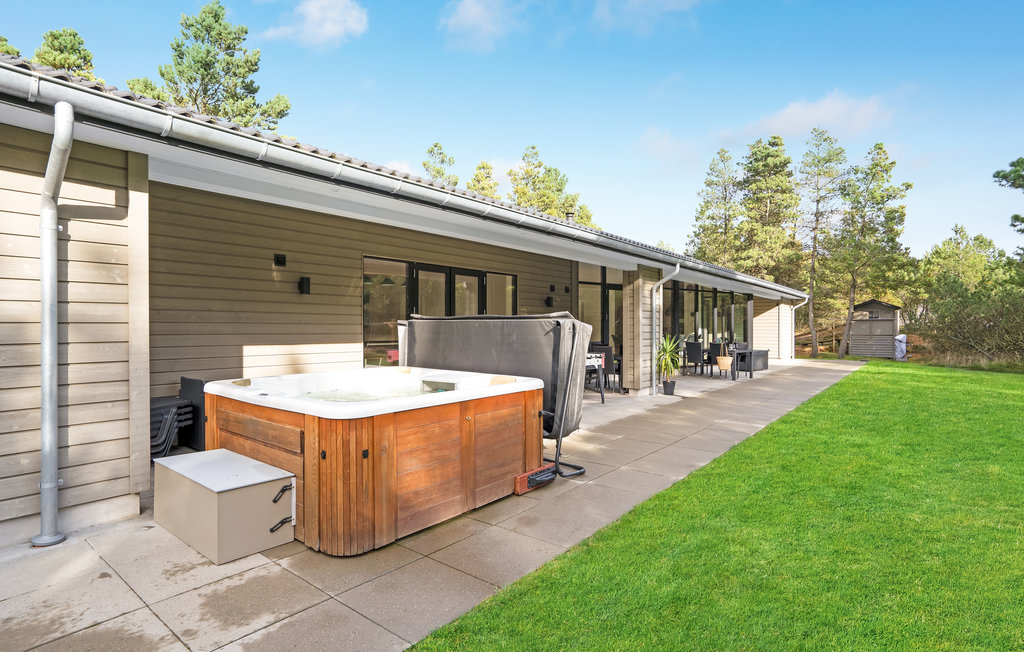 Semesterhus - Blåvand Strand , Danmark - P32934 2