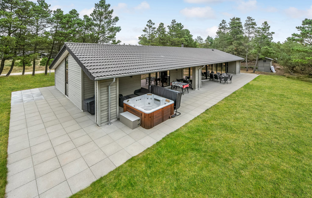 Semesterhus - Blåvand Strand , Danmark - P32934 1