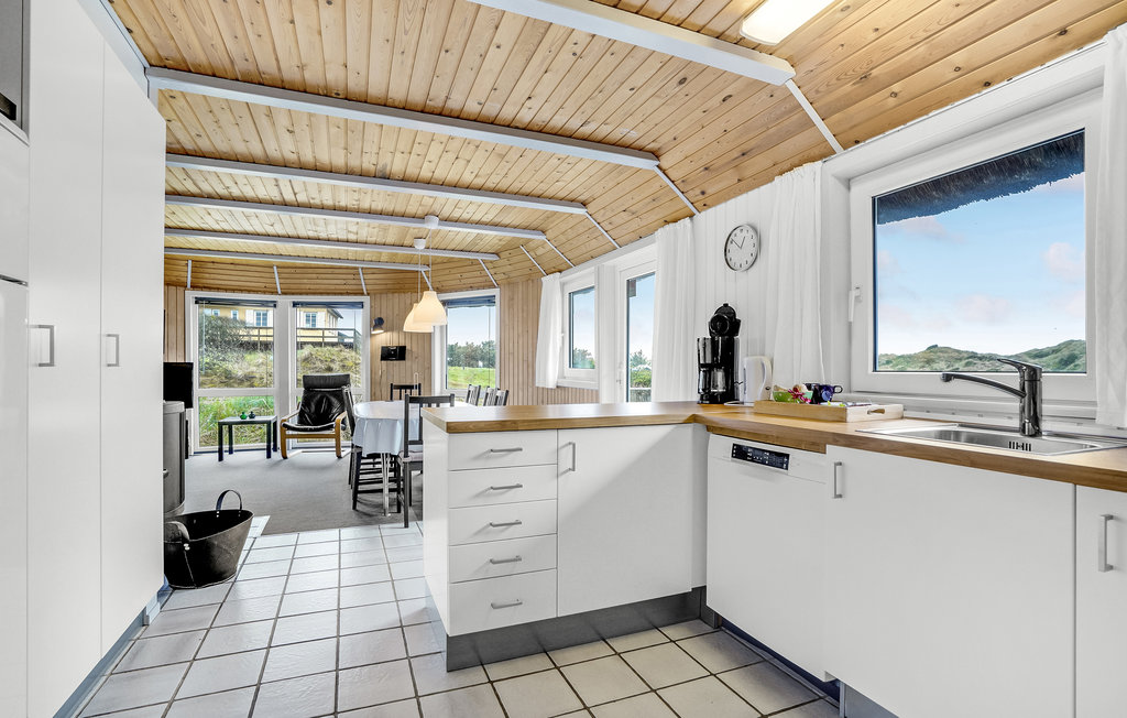 Feriehus - Vejers Strand , Danmark - P32735 7