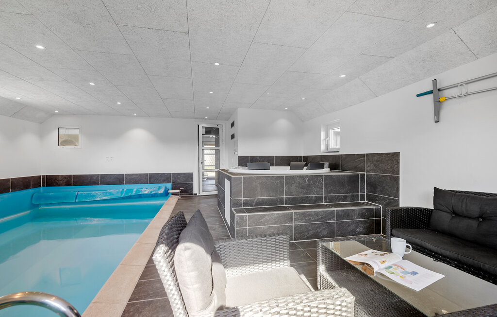 Semesterhus - Vejers Strand , Danmark - P32983 1