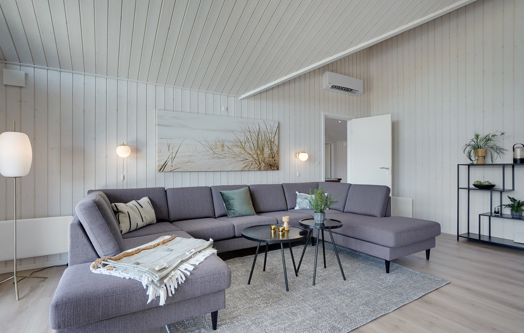 Feriehuse - Henne , Danmark - P42498 8