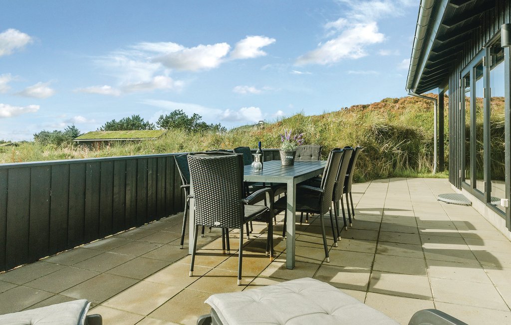 Semesterhus - Henne Strand , Danmark - P42177 16