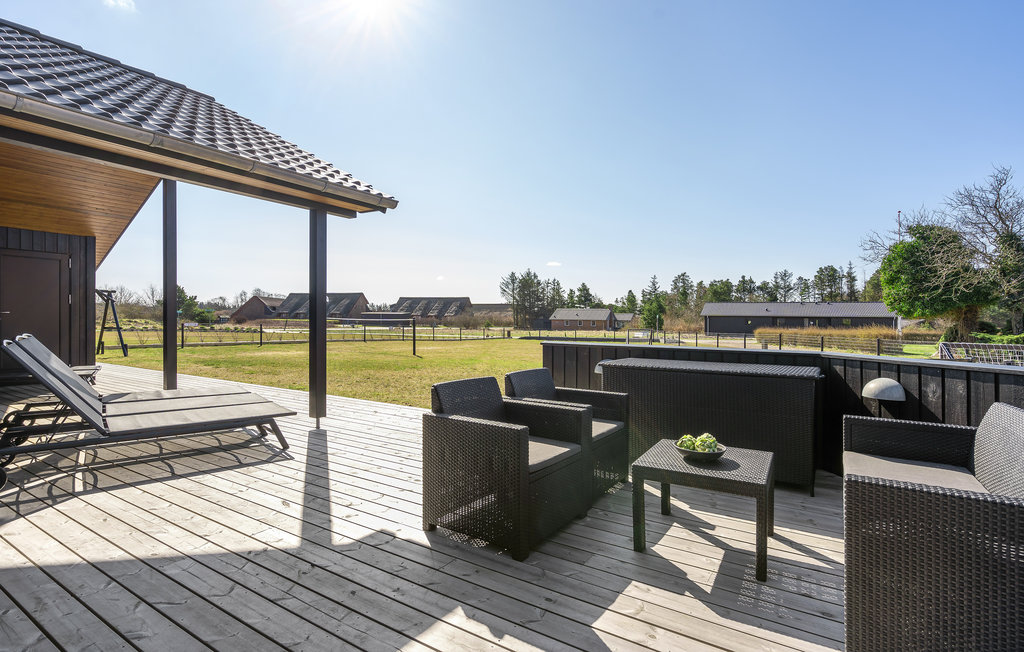 Feriehuse - Henne , Danmark - P42498 12