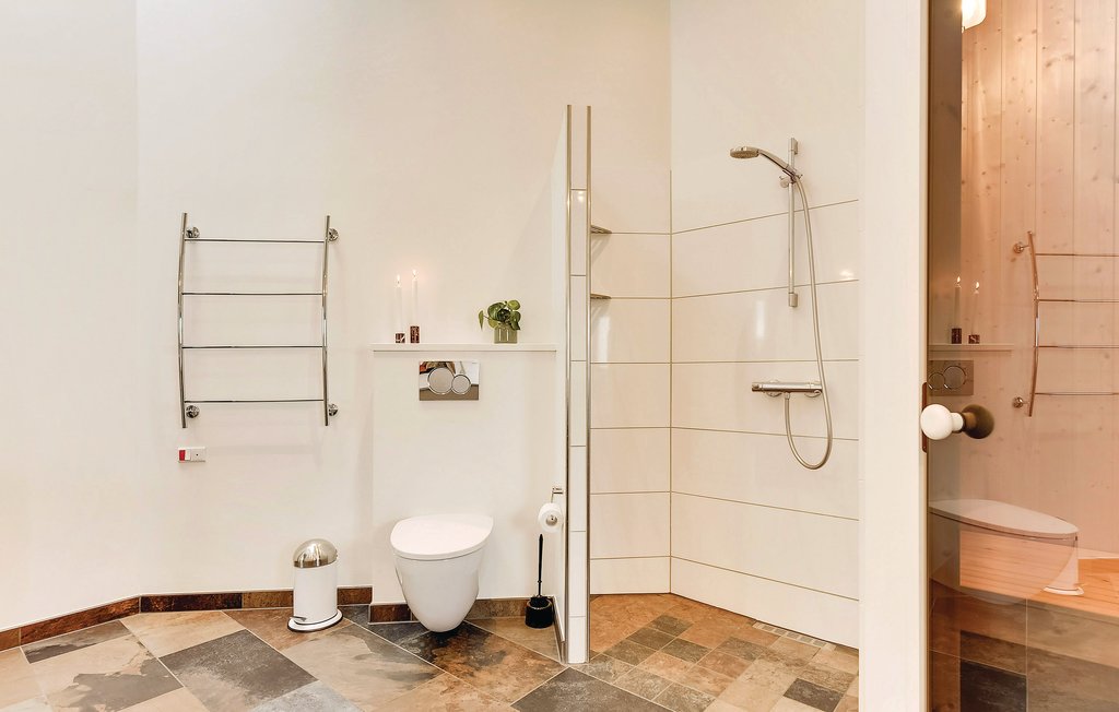 Semesterhus - Henne Strand , Danmark - P42177 40