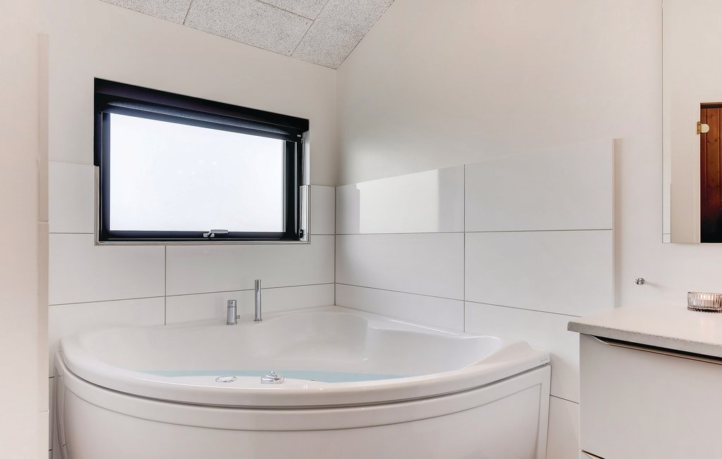 Semesterhus - Henne Strand , Danmark - P42177 39