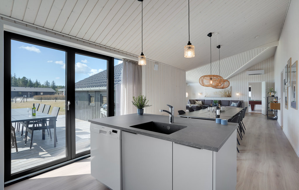 Feriehuse - Henne , Danmark - P42498 19