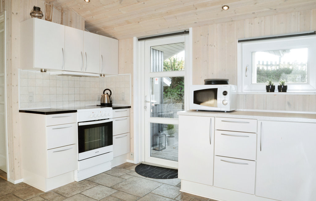 Semesterhus - Henne Strand , Danmark - P42500 5