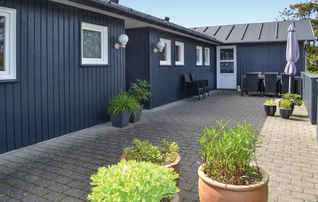 Feriehuse - Henne Strand , Danmark - P42028 23