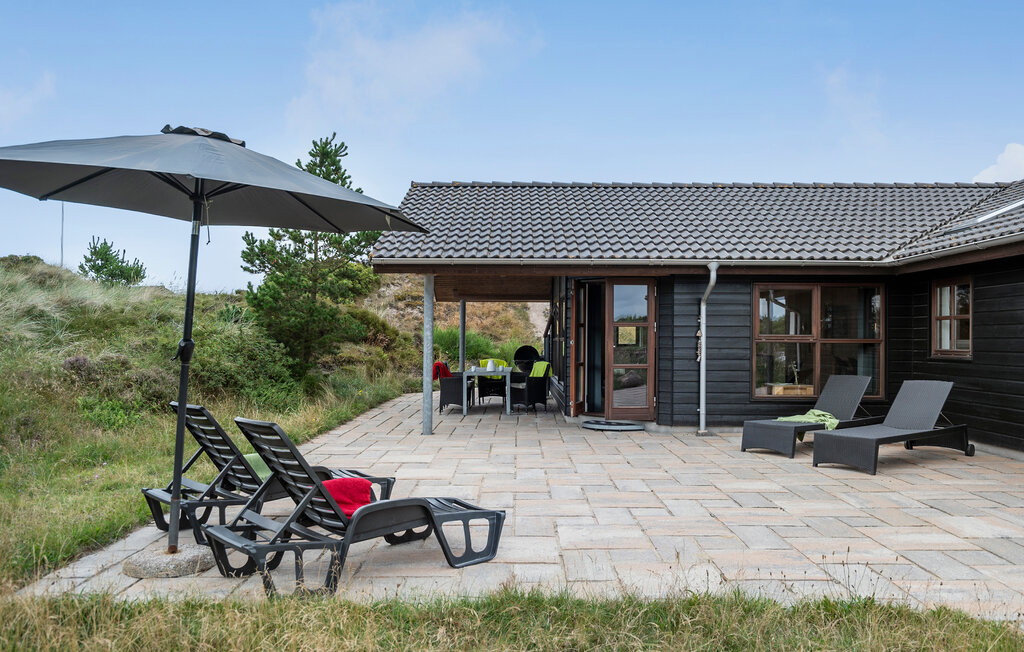 Semesterhus - Henne Strand , Danmark - P42525 12