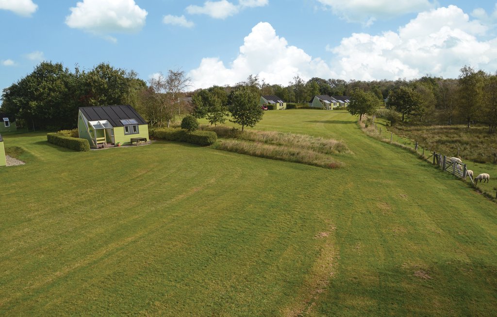 Feriehuse - Holme Å Hytteby , Danmark - P85090 8