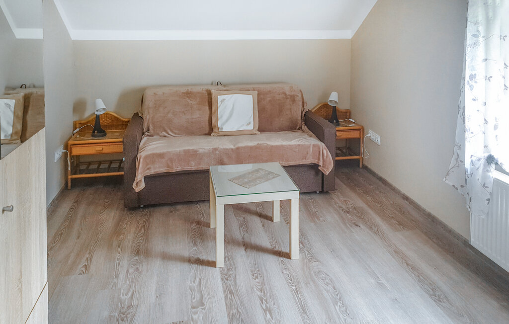 Verheug je op een geslaagde vakantie met uitzicht op de bergen in deze aantrekkelijke vakantiewoning!

Dit lichte en comfortabele appartement verwelkomt je op een uitstekende locatie van waaruit je de..