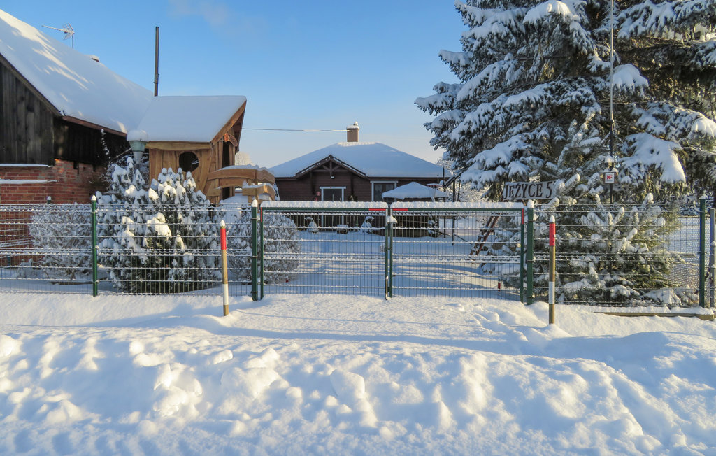 Genießen Sie mit Ihrer Familie einen erholsamen Urlaub in diesem praktischen Holzhaus auf einem schönen Grundstück mit vielen Annehmlichkeiten auf dem Land.

Kommen Sie hier an und fühlen sich mit..