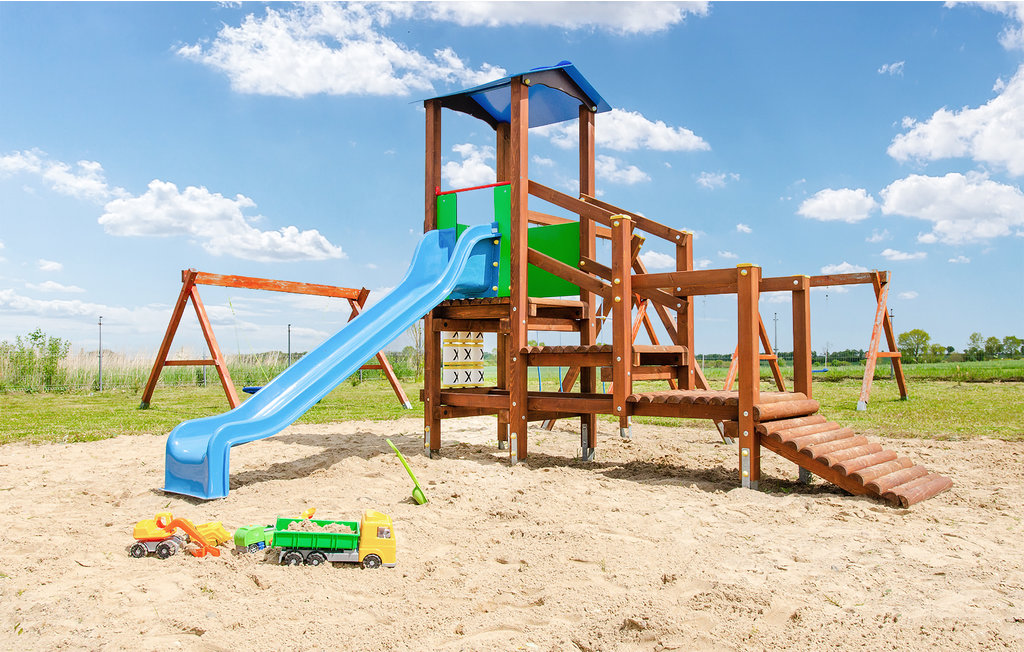 Freuen Sie sich auf einen schönen Familienurlaub in diesem einladenden Ferienhaus.

Dieses kinderfreundliche Haus auf einem weitläufigen gemeinsamen Grundstück empfängt Sie in kurzer Entfernung zu..