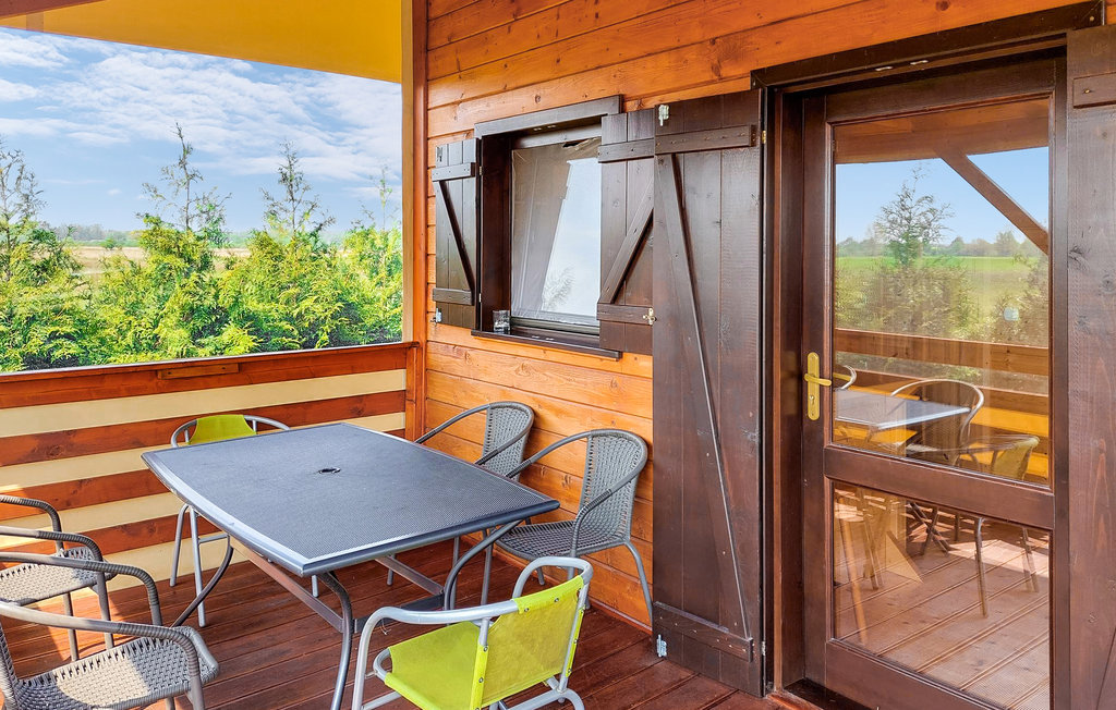 Verbringen Sie einen schönen Urlaub in diesem freundlichen Ferienhaus nahe dem Meer

Wohnen Sie in diesem idyllisch gelegenen Holzhaus, das den idealen Rahmen für einen abwechslungsreichen Urlaub bi..