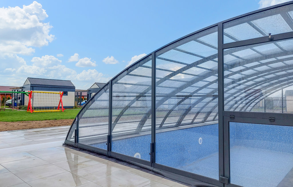 Droom je van een gezinsvakantie met veel activiteiten? Dan is dit de plek voor jou.

Het vakantiepark verwelkomt je met een overvloed aan activiteiten voor het hele gezin. Je kunt je verheugen op vele..