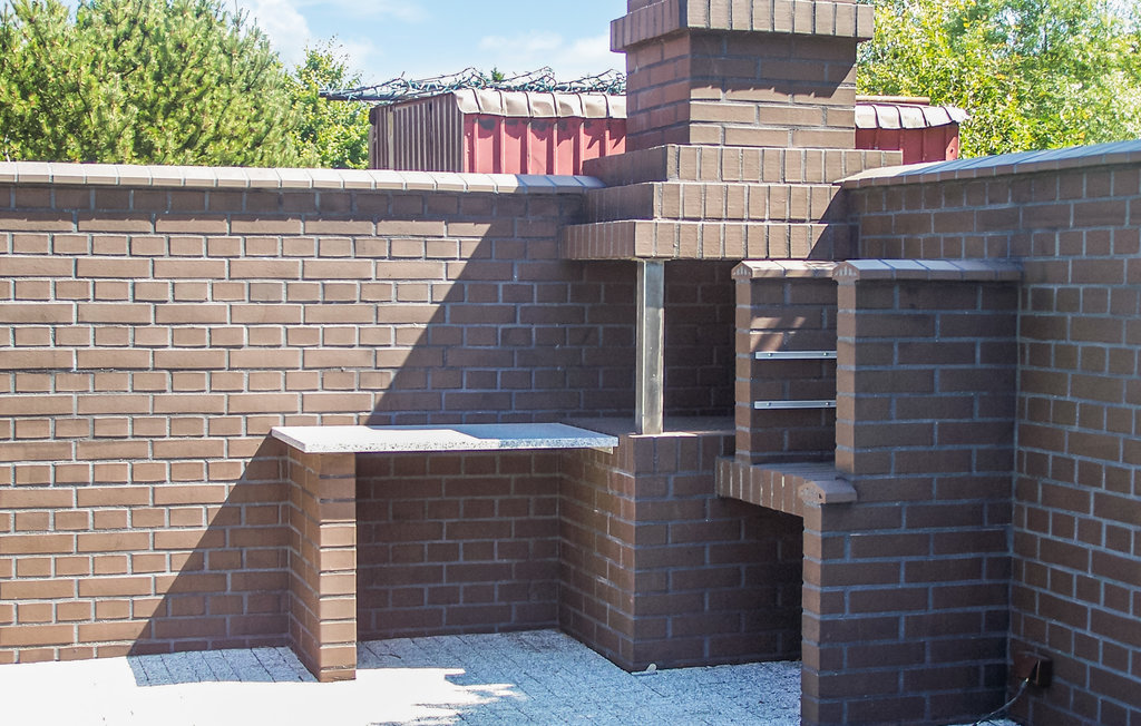 Twee prachtige appartementen op een gedeeld, omheind grondstuk in Grzybowo.
Smaakvolle meubels om je goed te voelen. De goed onderhouden tuin heeft gedeelde meubels en een barbecue. De geweldige appar..