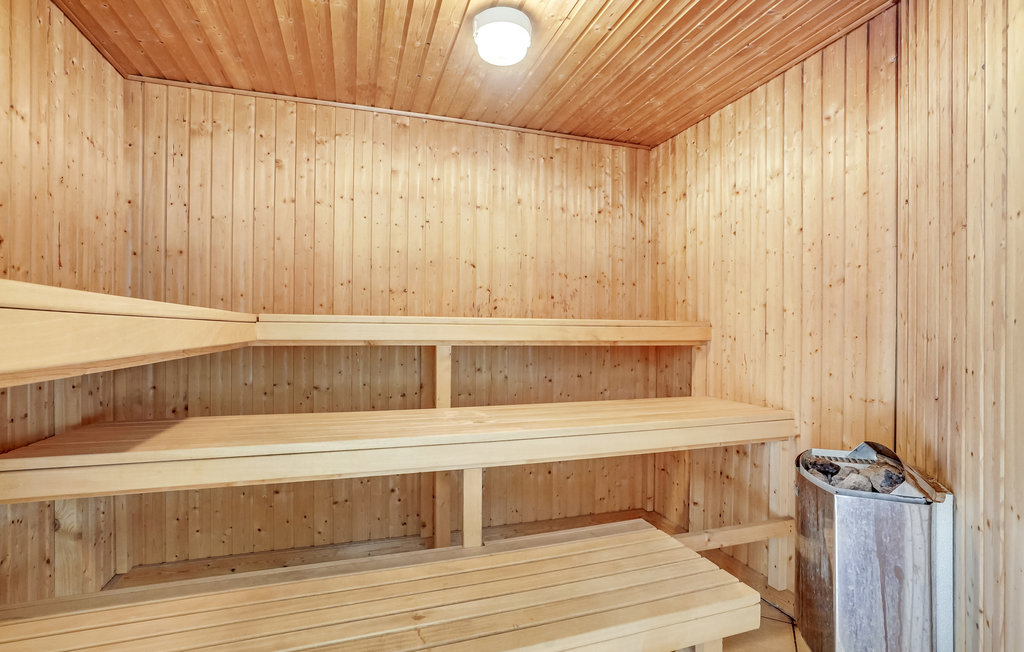 Feriehuse - Sønderstrand , Danmark - R10108 8