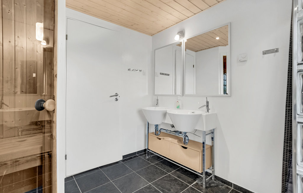 Ferienhaus - Kromose , Dänemark - R10252 24
