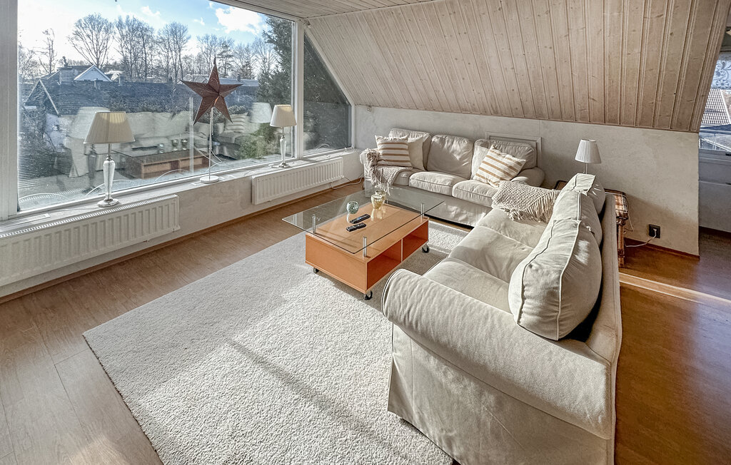 Semesterhus - Nybrostrand , Sverige - S01247 3