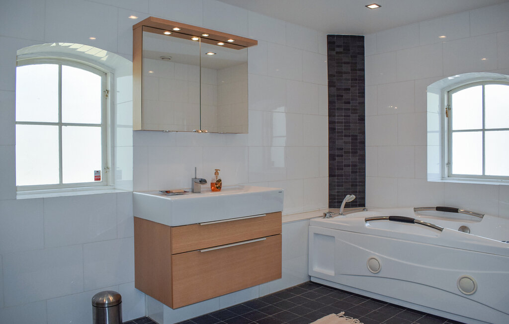 Semesterhus - Ystad , Sverige - S01240 28