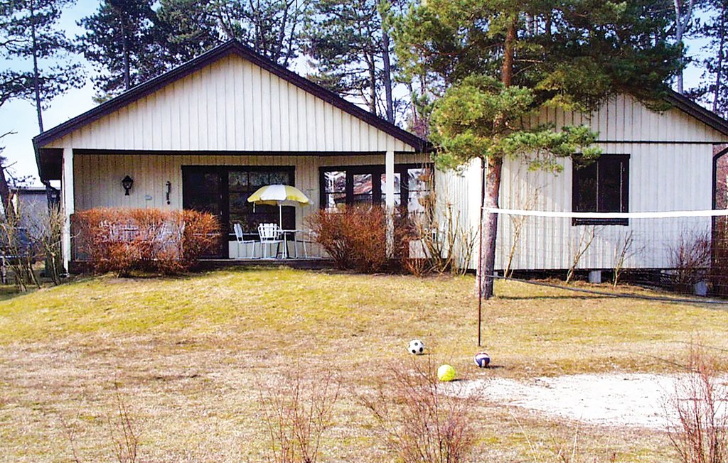 Semesterhus - Åhus , Sverige