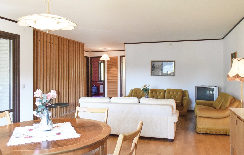 Stuga i Borrby, 7 bäddar – bild 4 av 5