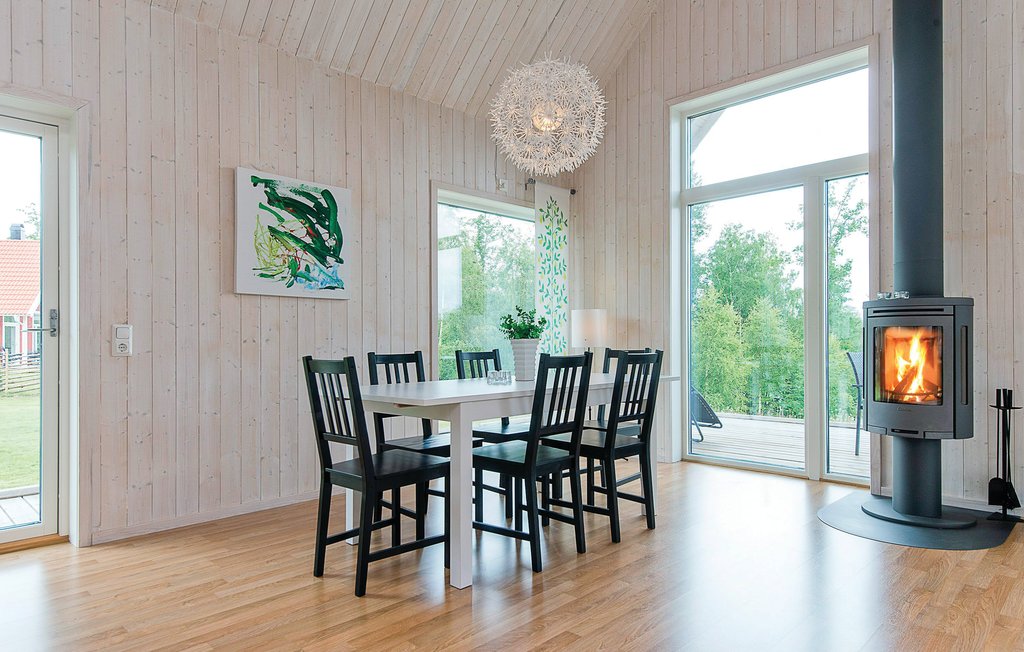 Stuga i Holmsjö, 6 bäddar – bild 2 av 5