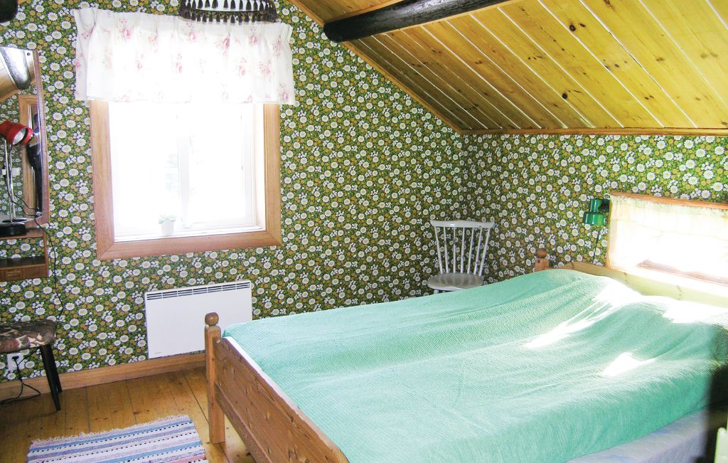 Semesterhus - Hestra , Sverige - S04704 6