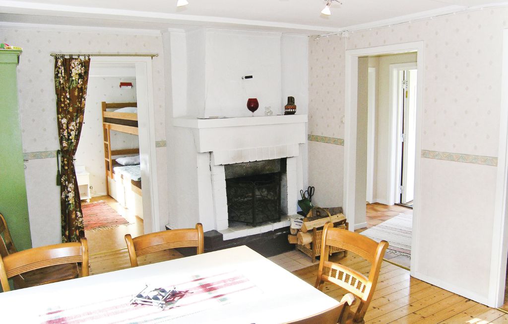 Stuga i Hjältevad, 5 bäddar – bild 3 av 5