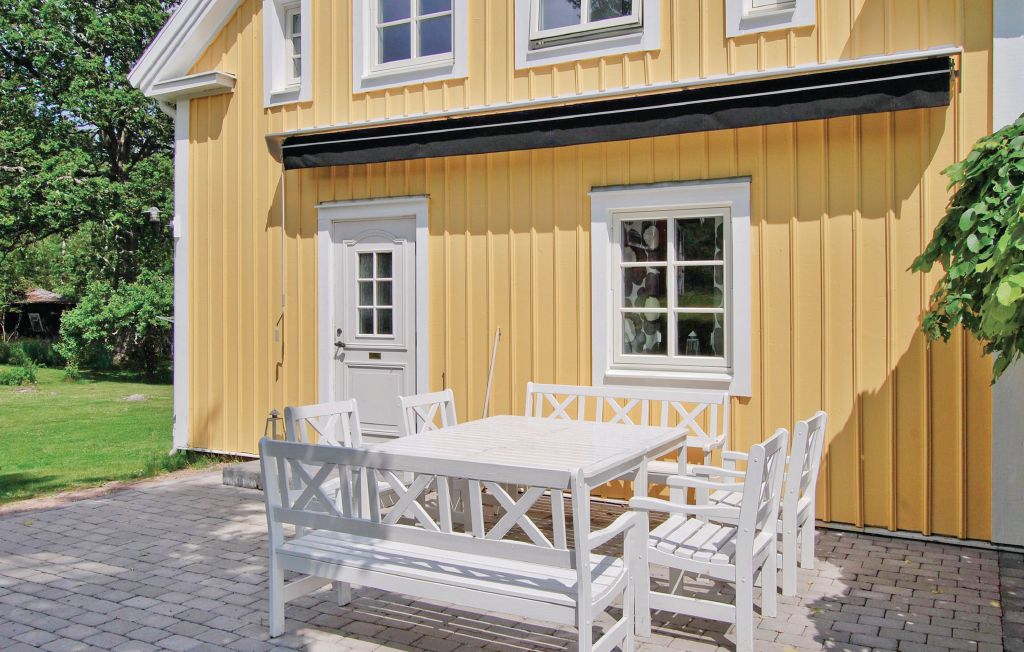 Stuga i Vimmerby, 9 bäddar – bild 2 av 5
