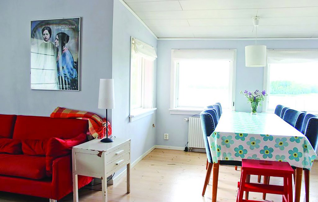 Semesterhus - Bullaren , Sverige - S08995 9