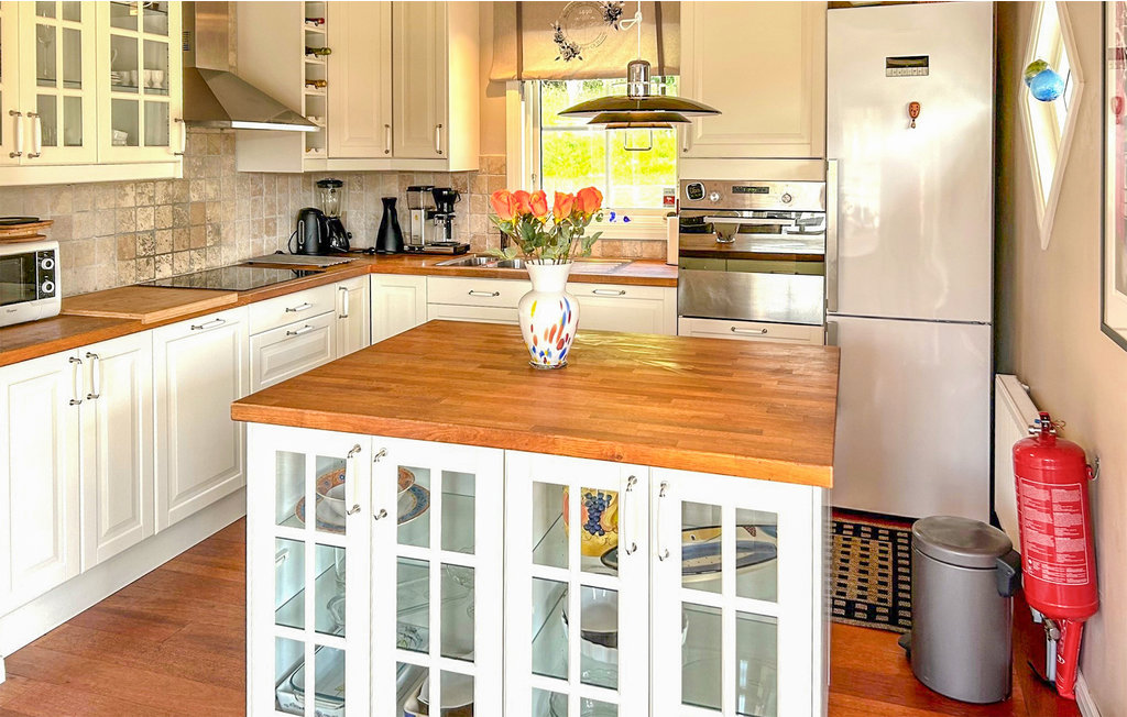 Stuga i Strömstad, 8 bäddar – bild 4 av 5