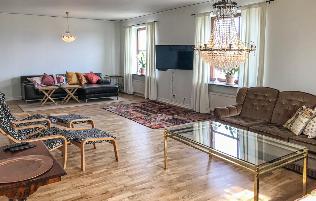 Smygehamn r en ttort (Sveriges sydligaste) i Trelleborgs kommun p Sdersltt i Skne ln. Schweden-dating-site Ribnitz-Damgarten. Smygehamn dejta