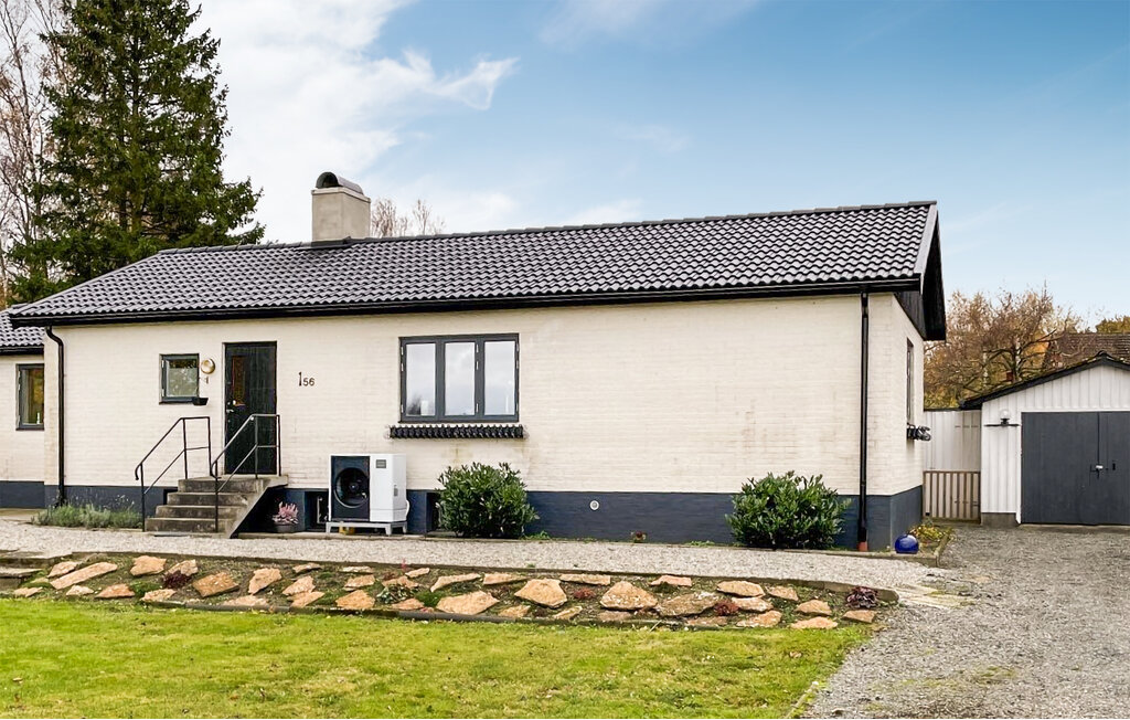 Stuga i Gärsnäs, 8 bäddar – bild 1 av 5