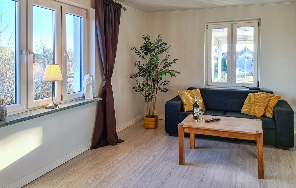 Stuga i Lövestad, 6 bäddar – bild 4 av 5