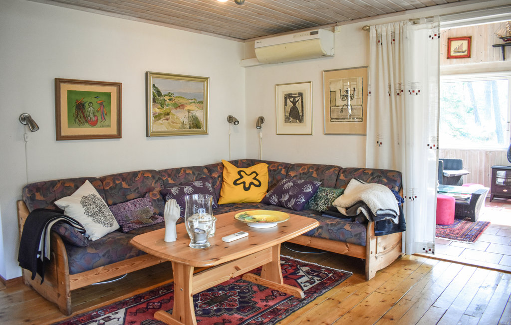 Stuga i Borrby, 6 bäddar – bild 4 av 5