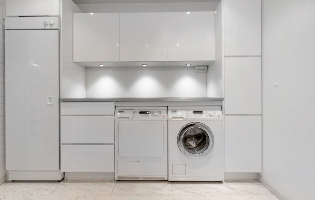 Semesterhus - Simrishamn , Sverige - S12137 18