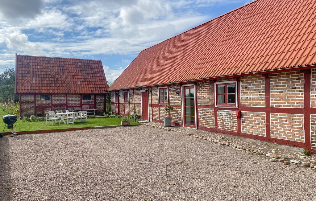 Gård i Viken, 6 bäddar – bild 1 av 5