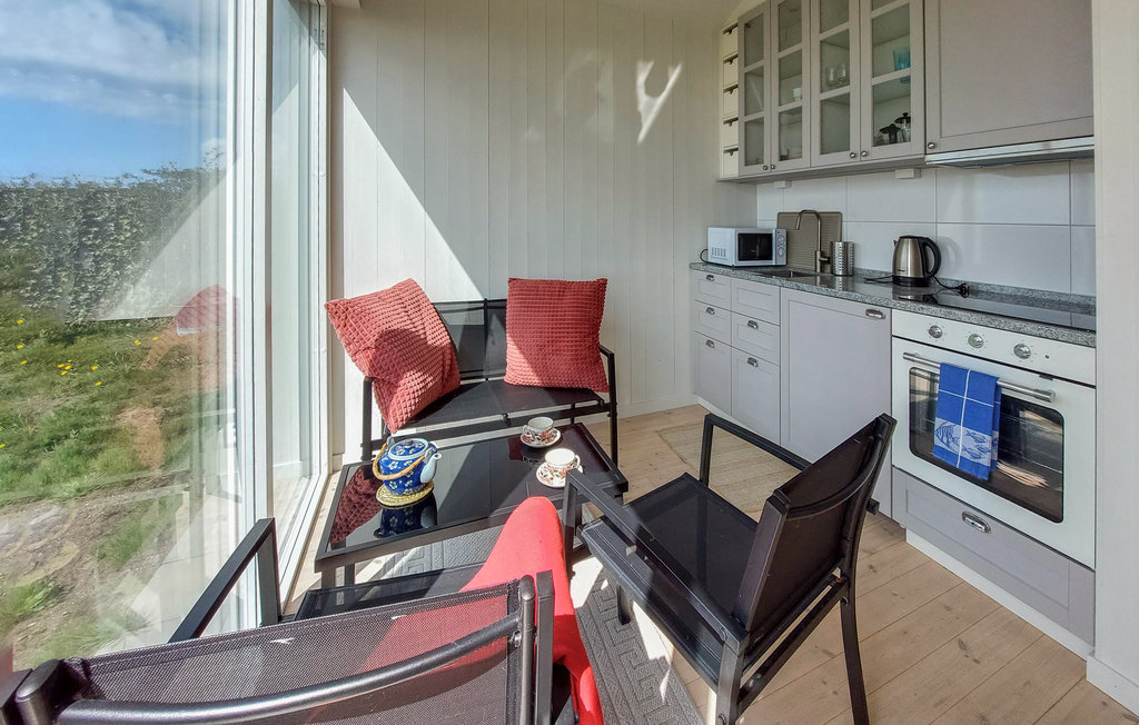 Stuga i Nyhamnsläge, 4 bäddar – bild 4 av 5