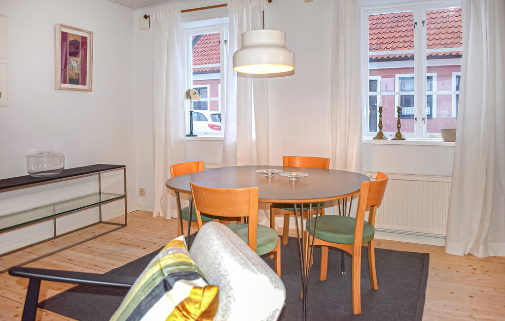 Radhus i Simrishamn, 6 bäddar – bild 3 av 5