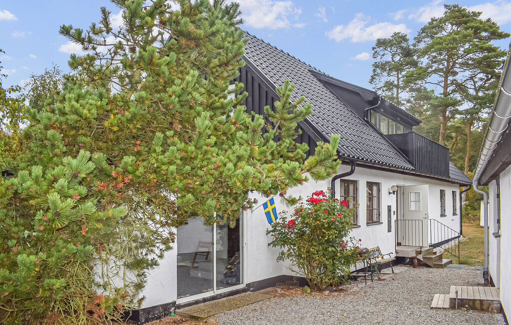 Stuga i Borrby, 7 bäddar – bild 2 av 5